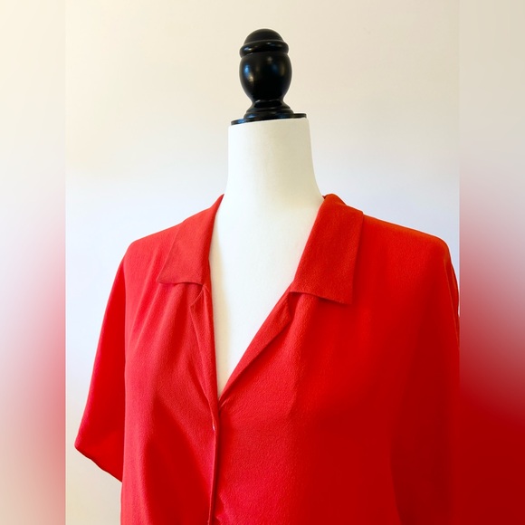 WILFRED, Aritzia Red Short Sleeve Blouse, Button up, Tie Front - size Medium - Picture 3 of 8